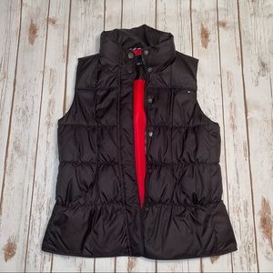 TOMMY HILFIGER - puffer vest size medium